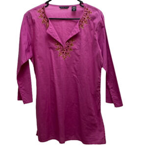 NEW York & company woman’s pink shirt size medium blouse